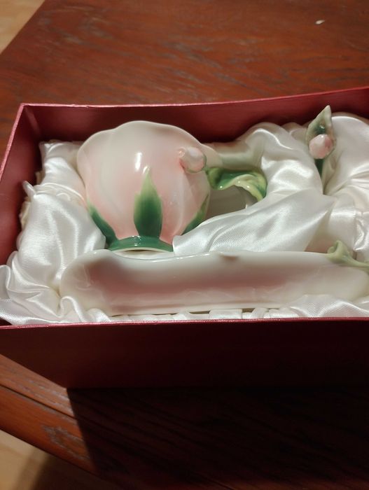 Бутиков порцелан