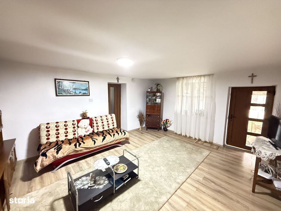 Casă de vânzare – Sântana