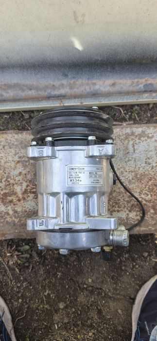 Компрессор кондиционера 7H15