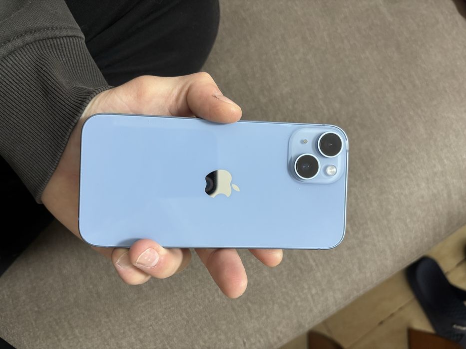 Продам айфон 14 срочно