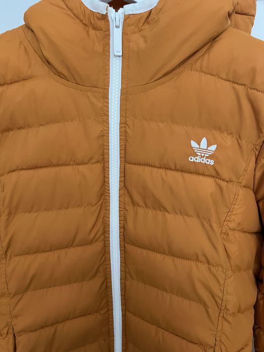 Яке Adidas унисекс