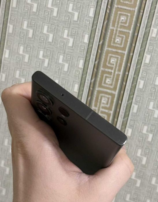 Samsung Galaxy s23 Ultra 12/512gb