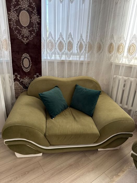 Диван б/у продается
