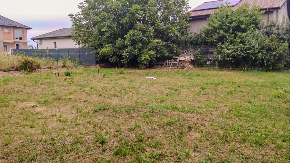 Comuna Berceni - 500 mp teren intravilan, împrejmuit, gaz si curent la poarta