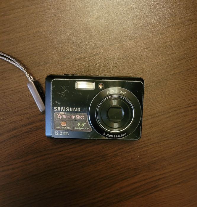 Камера Samsung ES60