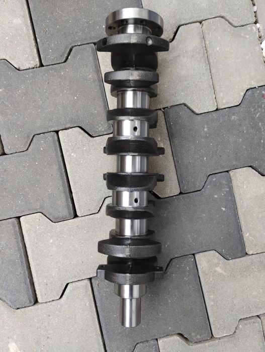 Vând vibrochen/arbore cotit Mazda 3,6,Cx5 diesel