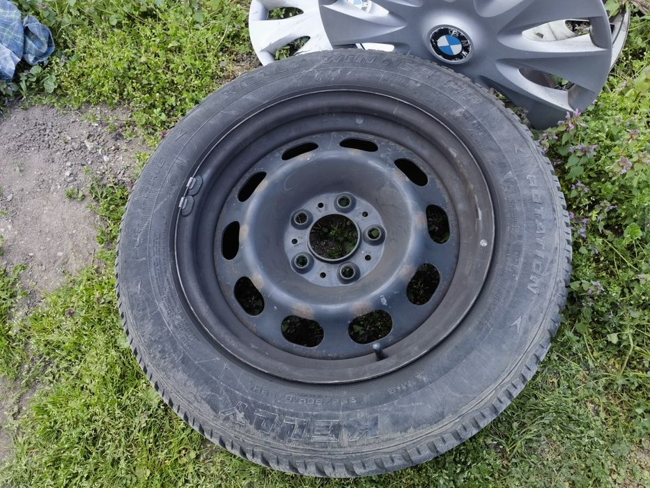Метални джанти 4броя BMW оригинални 5х120 16 инча със зимни гуми.