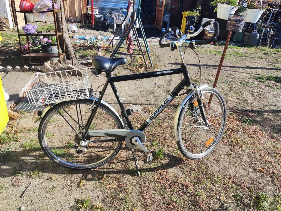 Vând sau schimb bicicleta Epple originală 
În stare foarte bună 
Totul