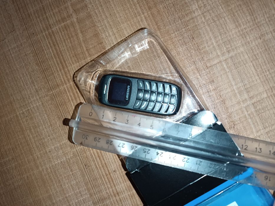 Мини мобильный телефон