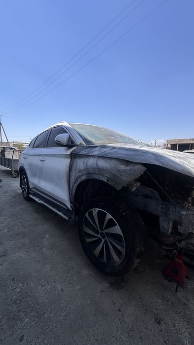 Авто машина Бйд Сонг плус