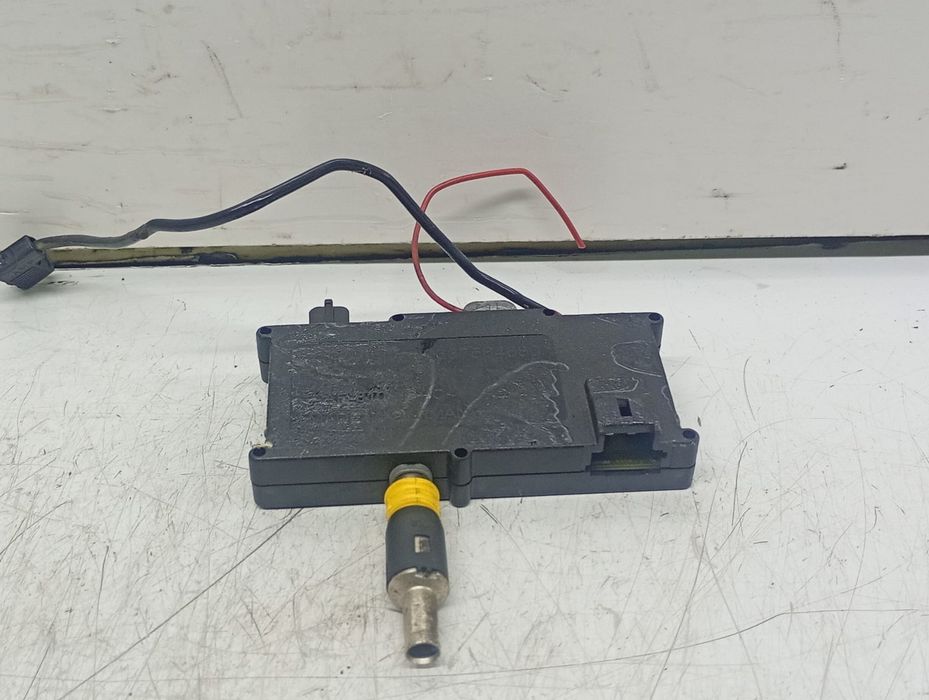 Amplificator antena 9637564680 Peugeot 607 1 (2000 - 2004) 2.2 hdi 4HX DW12TED4
