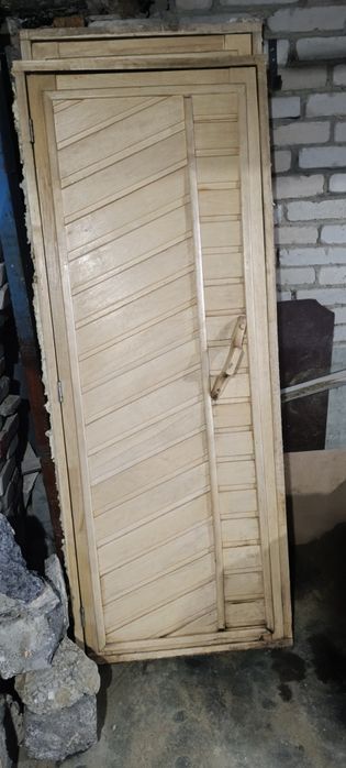 Продам двери для бани б/у