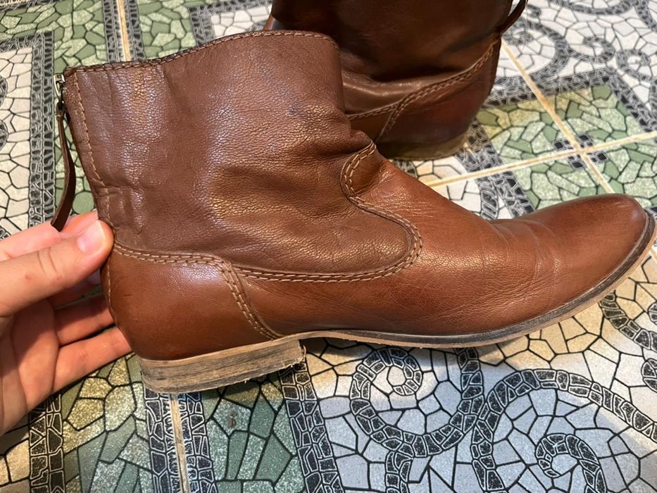 Обувь каждая по 5000тг