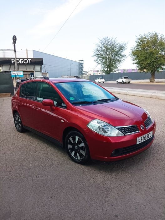Nissan Tiida 2008