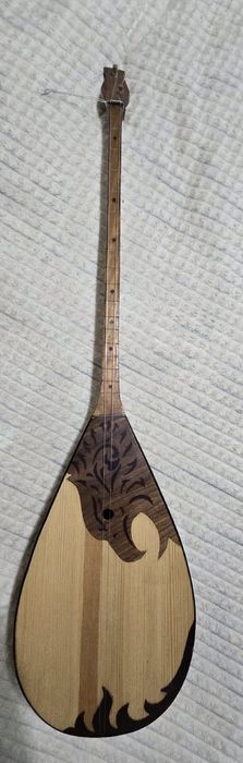 Домбыра сатылады 15к