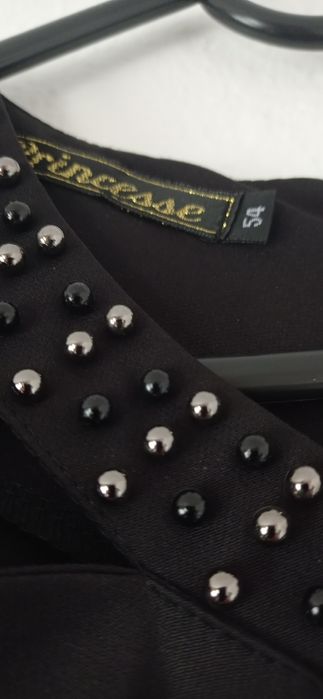 Чёрное вечернее платье