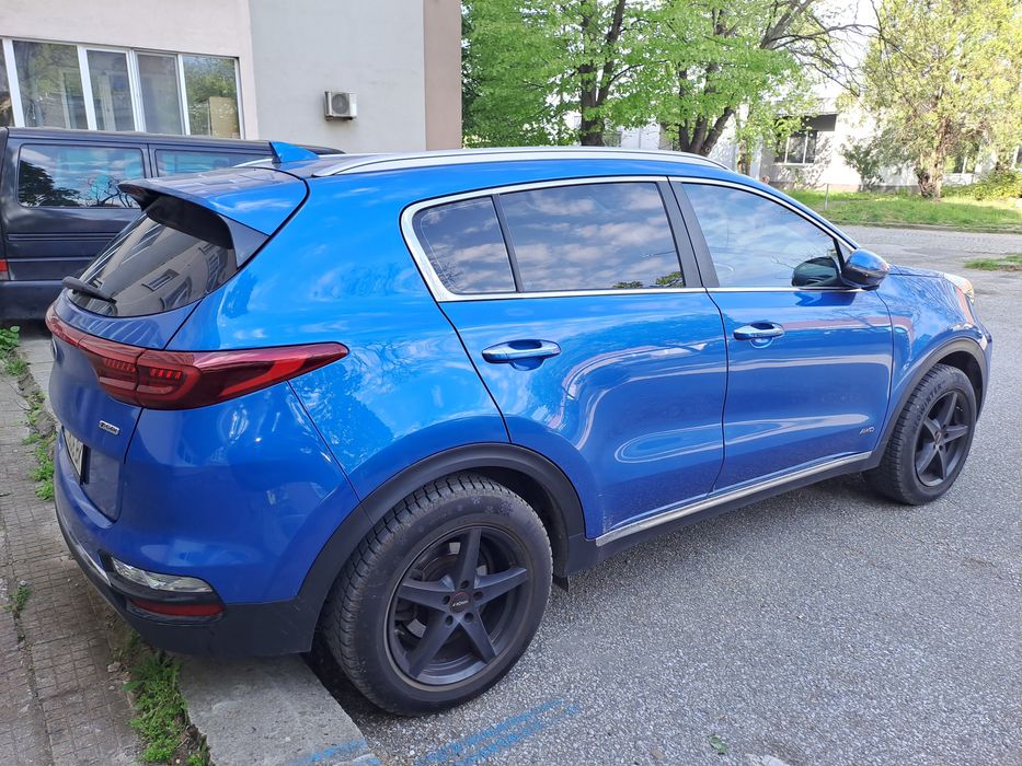 Киа спортидж 1.6Т gdi awg  джип