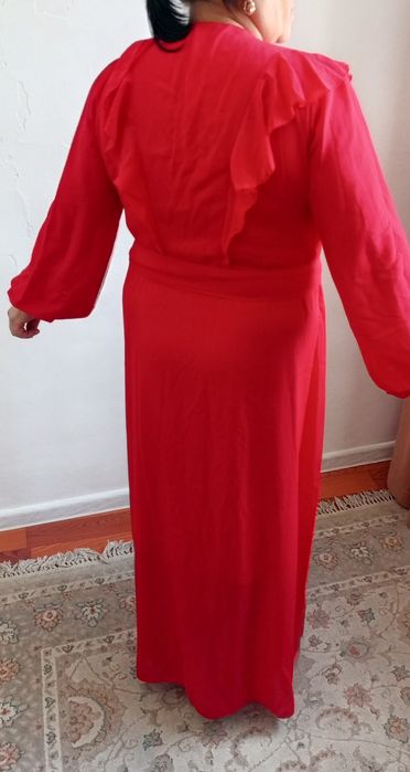 Платья  10000 тг