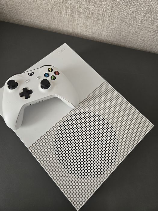 X boxs one s 1Tb