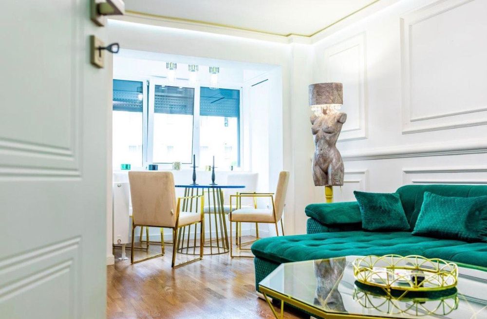 PF inchiriez apartament cu 2 camere, situat în cartierul Manastur, Cluj-Napoca.