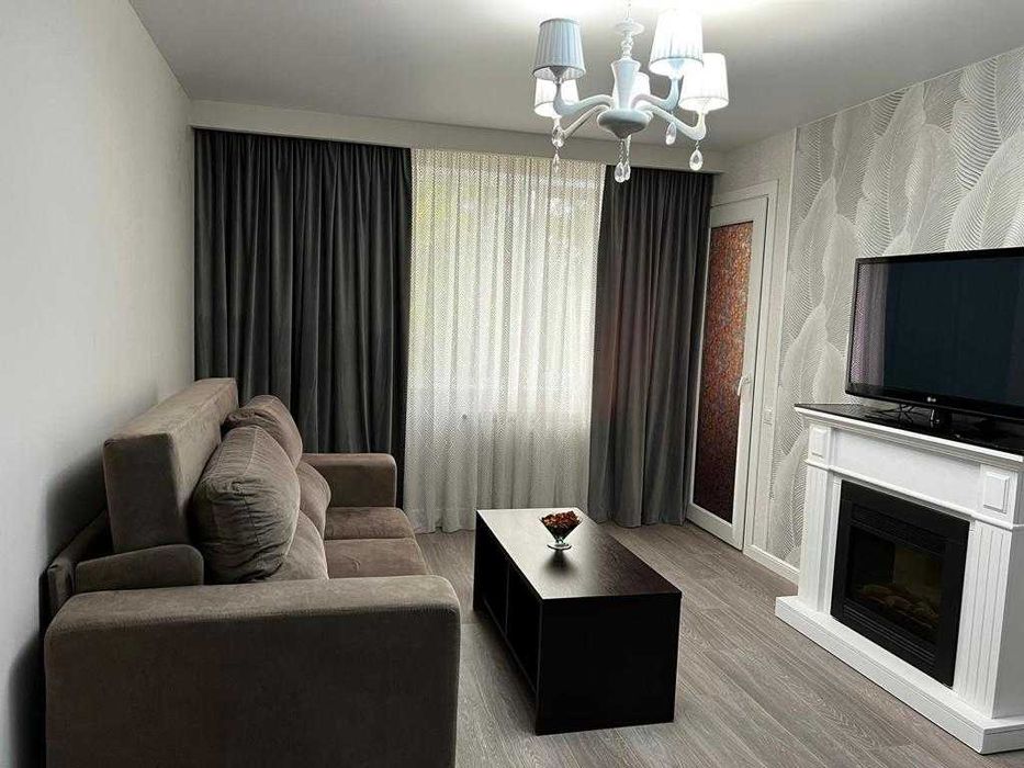 Inchiriere Regim Hotelier Apartament Park Lake Lux