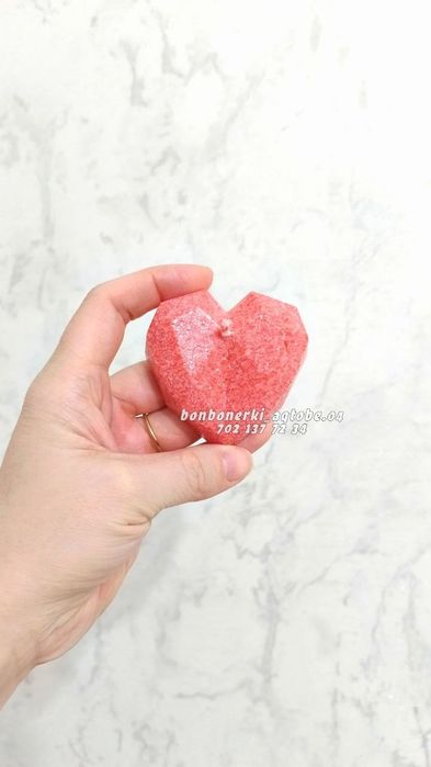 Аромасвечи в подарок любимым