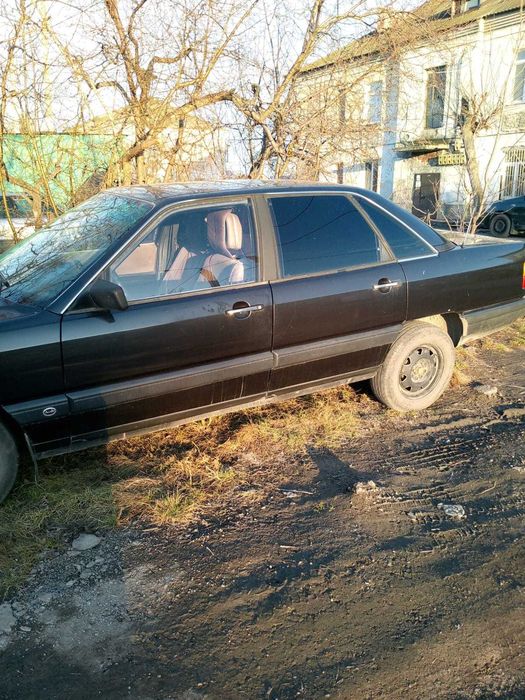 Продам Ауди 100 в хорошем состоянии