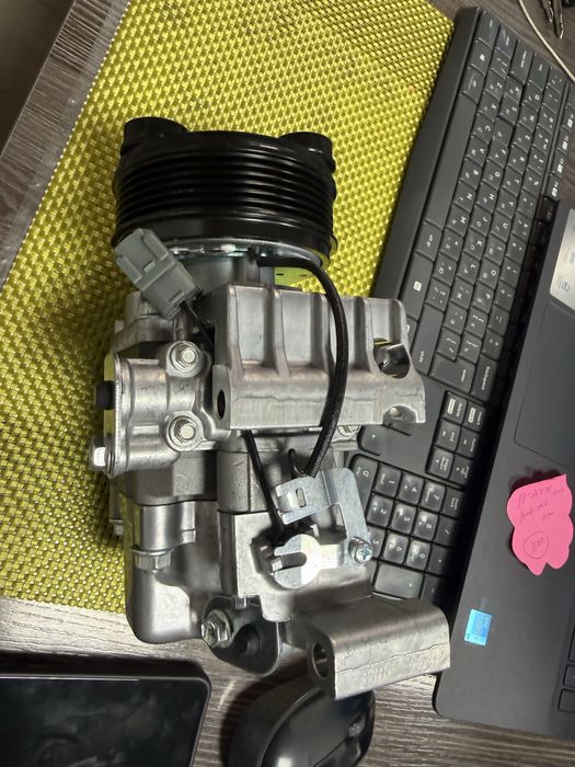 Компрессор кондиционера Mazda CX-7 2.3