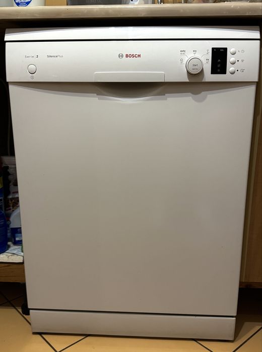Mașină de spălat vase Bosch Serie 2 SilencePlus (SMS25AW02E) – stare perfectă de funcționare