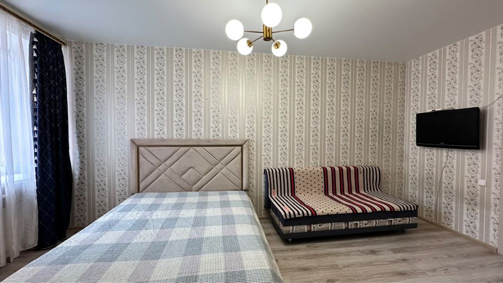 Продам бу кровати с матрасами