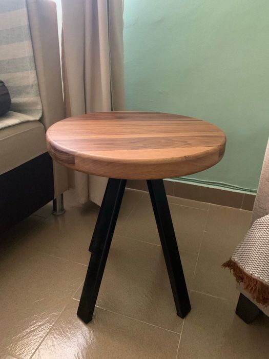 Изработка на мебели от дърво и желязо