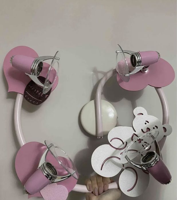 Люстра детская розовая