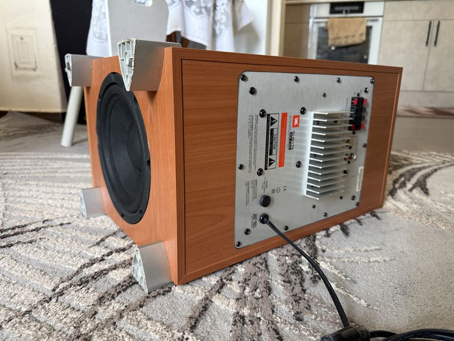 JBL SUB-178 8”  Subwoofer