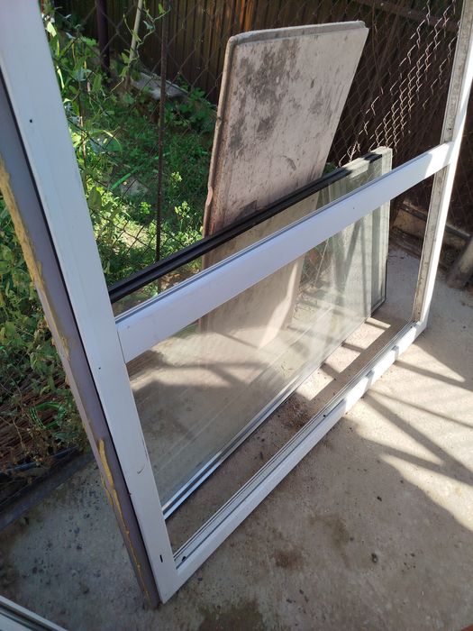 Окно стекла большое