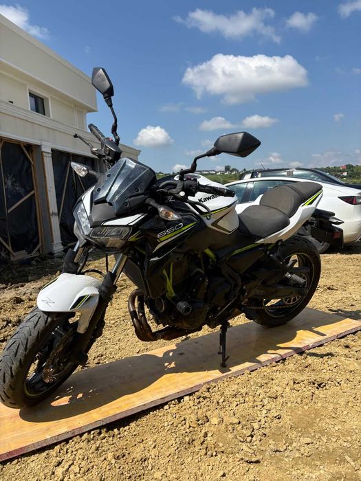 kawasaki z650, tinuta in garaj, 68cp