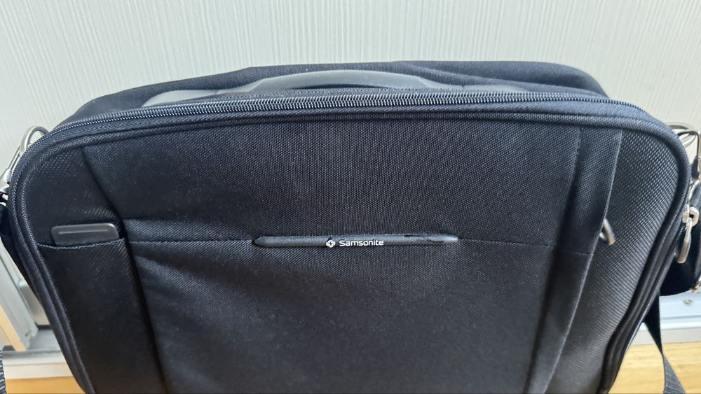 Geanta noua Samsonite bagaj  mână avion wizz air ryanair laptop 40 25
