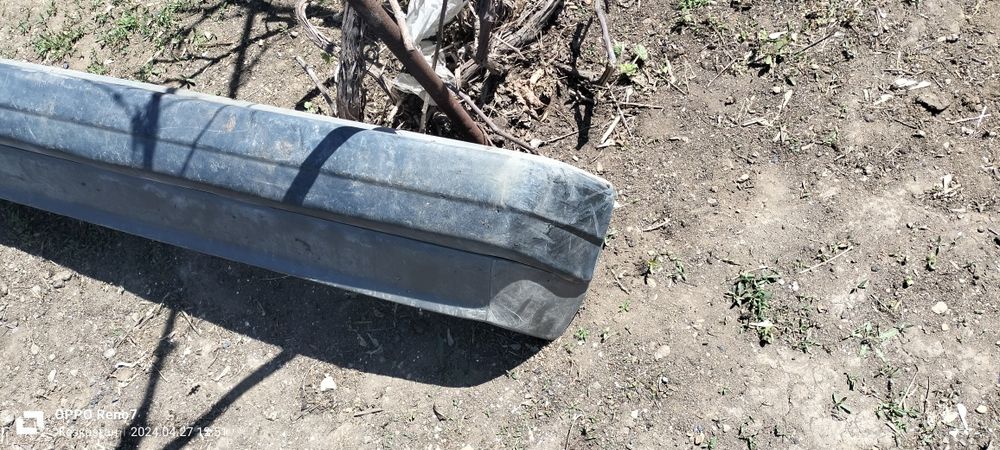 Продам бампер срочно