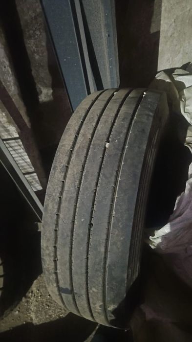 Резина на  КамАЗ рулевая