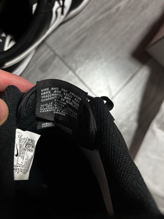 Vând papuci Nike air force 1