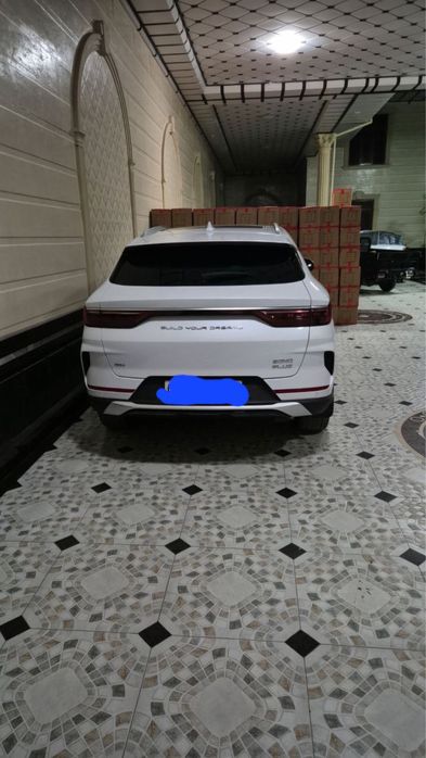 Byd song plus dm-1 sotiladi 2023 yil