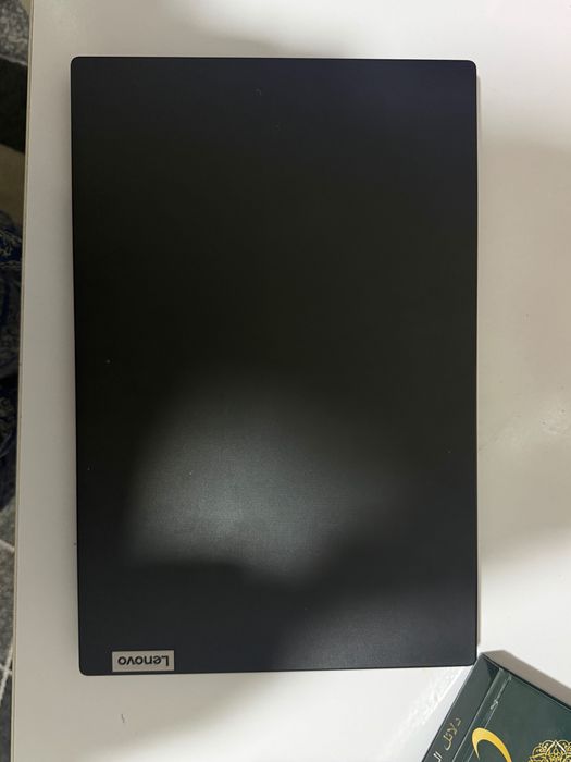 Lenovo V16 G4 intel core i3