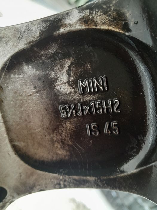 Джанти с зимни гуми 4х100 15 мини купър mini