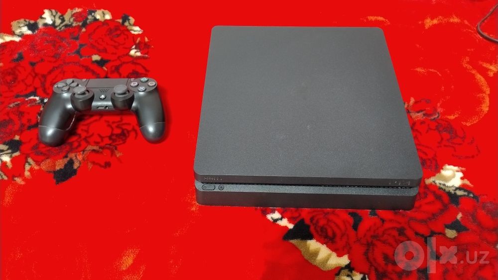 Playstation 4 slim ideal xolatda