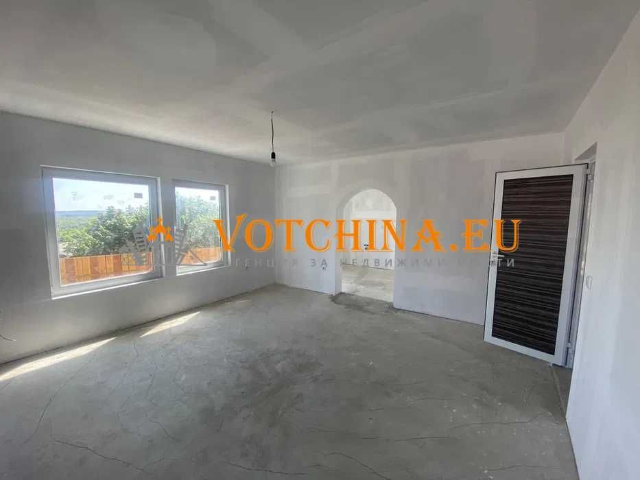 Продава се Къща в Варна, м-т Боровец - юг - 160 кв.м за 938 €/кв.м - Снимка #3