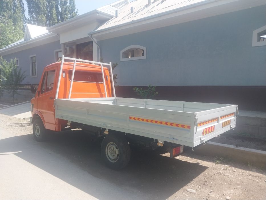 Юк ташувчи Мерс 3 тонналик