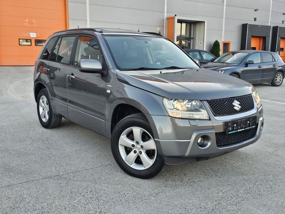 Suzuki grand vitara,1.9Diesel,Limited,Clima,Xenon,Trapa,Posibil rate *