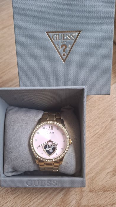 Дамски часовник GUESS