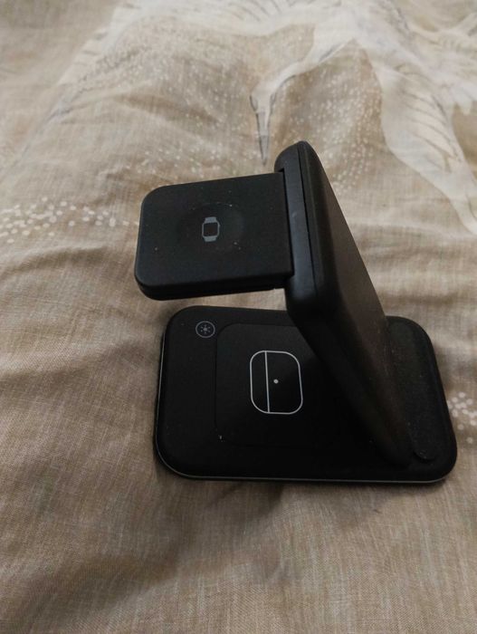 Бързо безжично зарядно