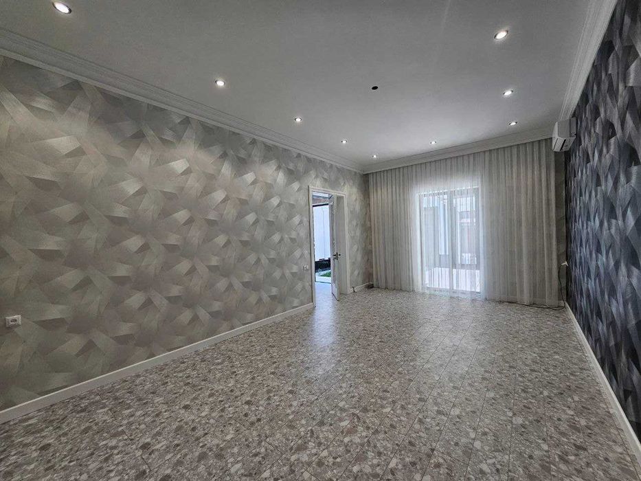 Сергели.Бобур махалляси.3  сотихда 7 хонали зор уй сотаман.