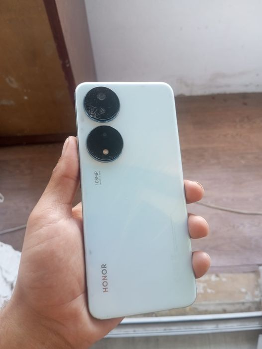 Продам Honor X7b, 8+8/128